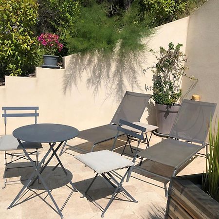Mas De La Fadeto Bed and Breakfast Les Baux-de-Provence Eksteriør billede
