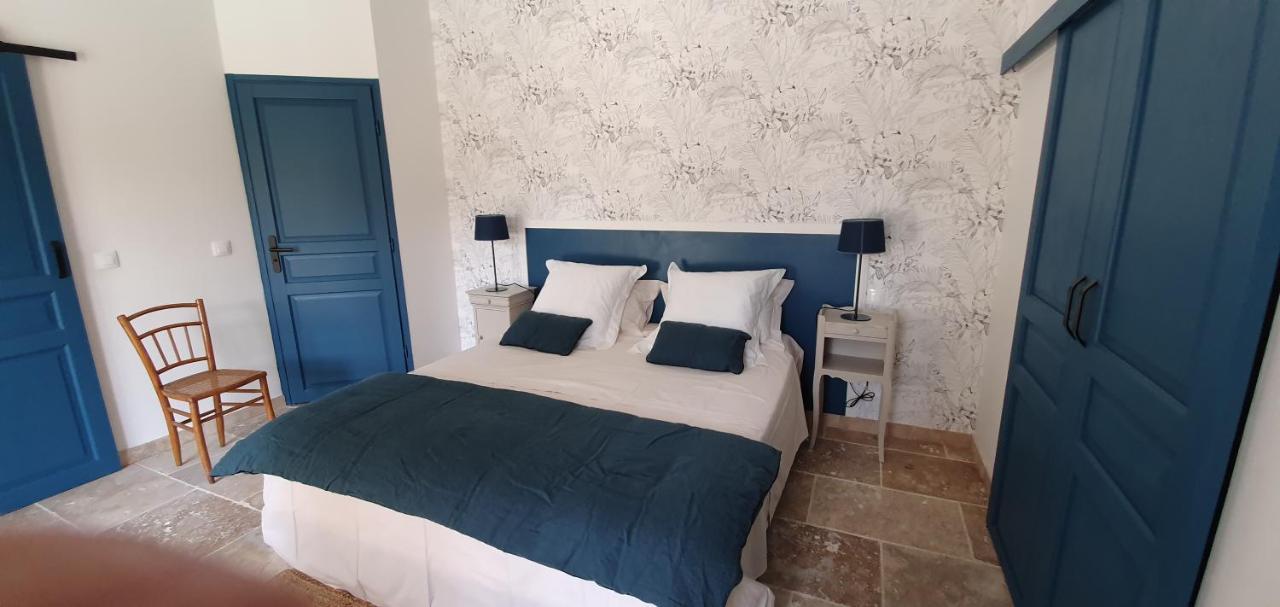 Mas De La Fadeto Bed and Breakfast Les Baux-de-Provence Eksteriør billede