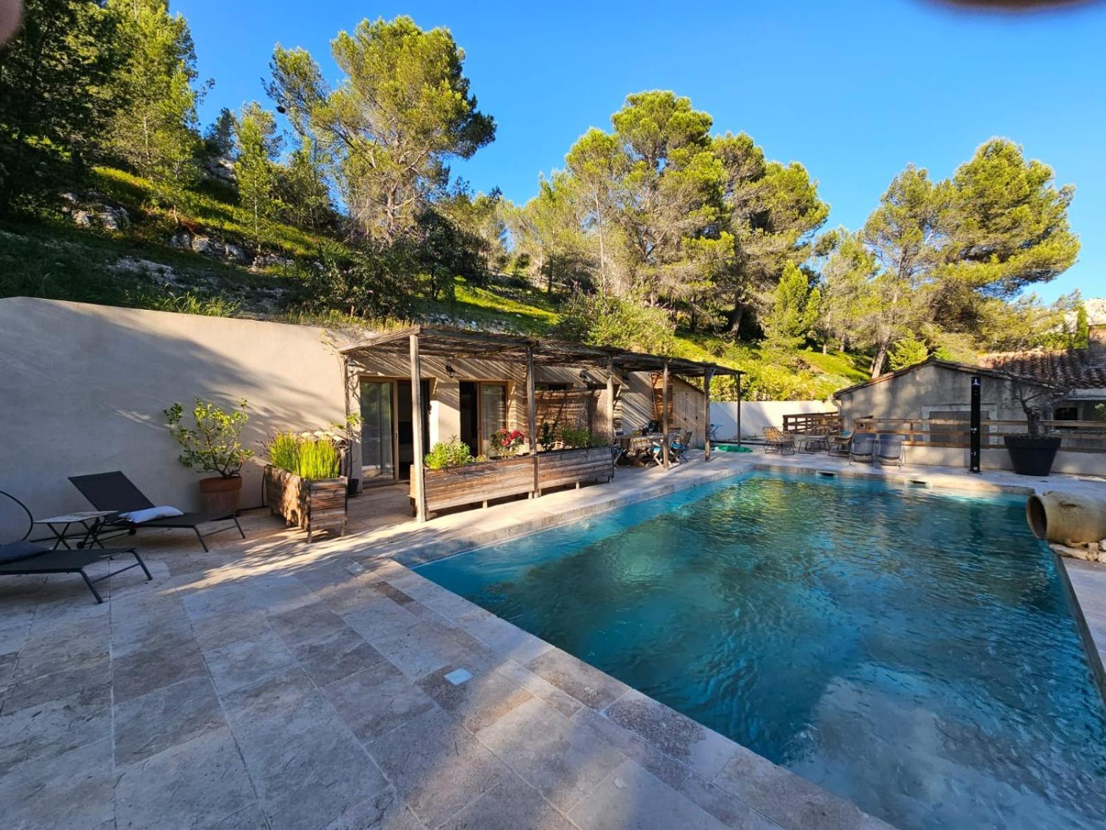 Mas De La Fadeto Bed and Breakfast Les Baux-de-Provence Eksteriør billede