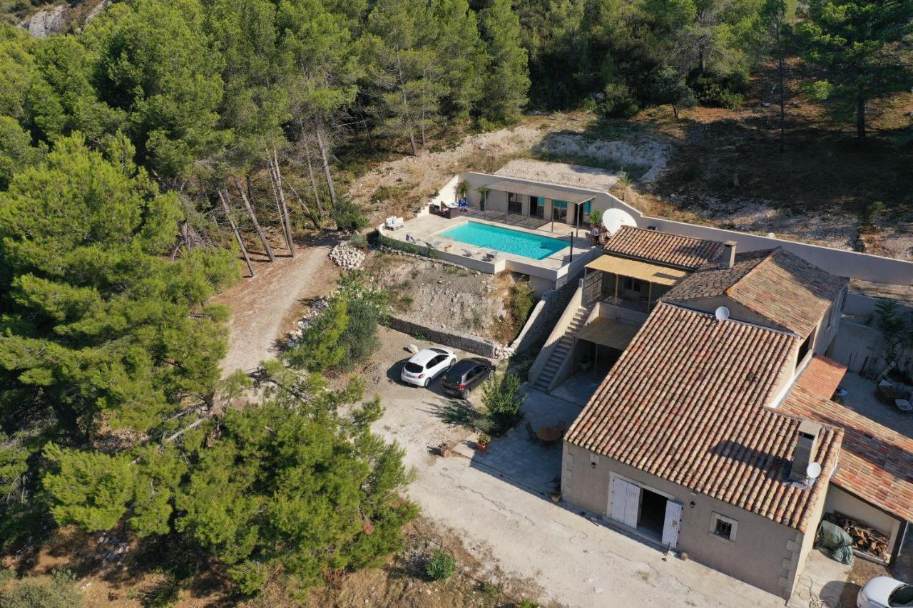Mas De La Fadeto Bed and Breakfast Les Baux-de-Provence Eksteriør billede